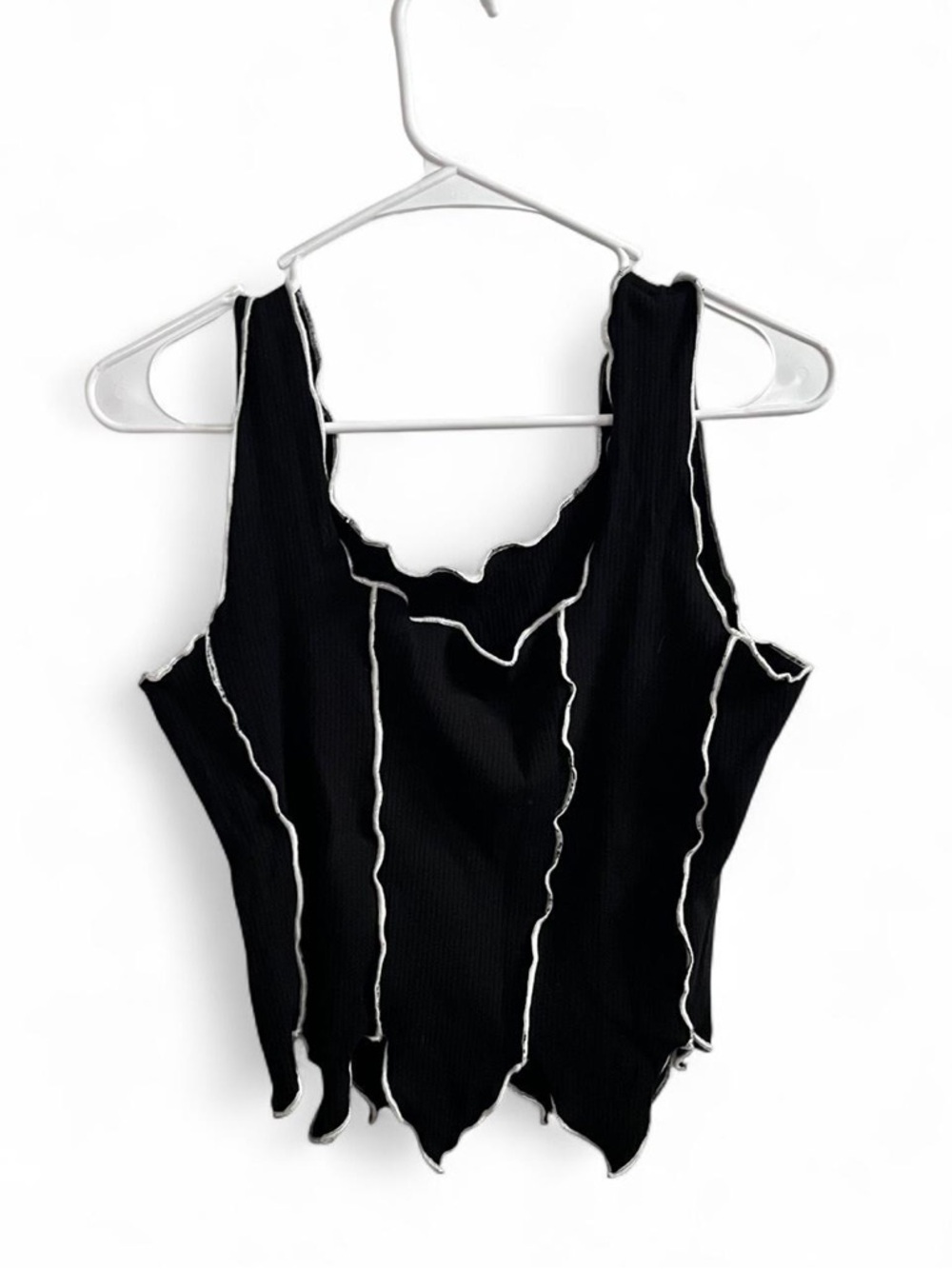 Fashion Brand Company XL Black Ribbed Tank Top with Contrast Stitching - Women